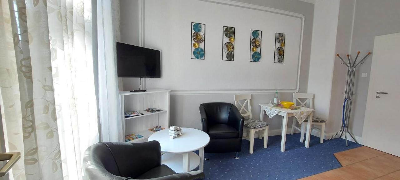 Ferienwohnungen Parkschloesschen Bad Pyrmont Εξωτερικό φωτογραφία